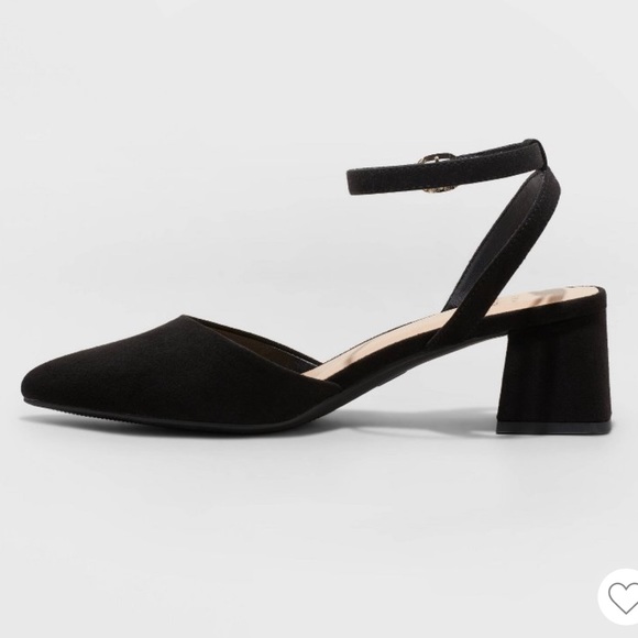 SOLD🖤NIB Black Heels🖤 - Picture 3 of 7